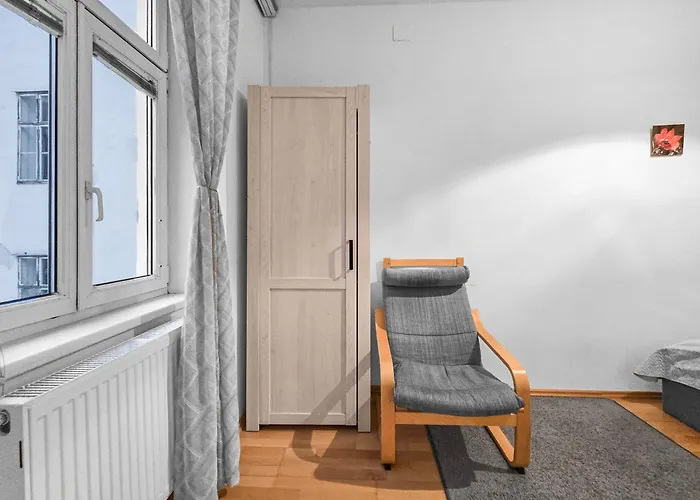 Three-bedroom, Three King-size Bed Retreat