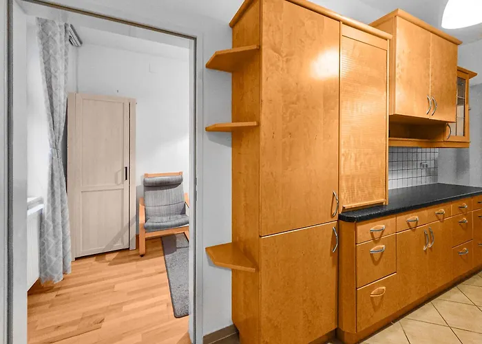 Three-bedroom, Three King-size Bed Retreat
